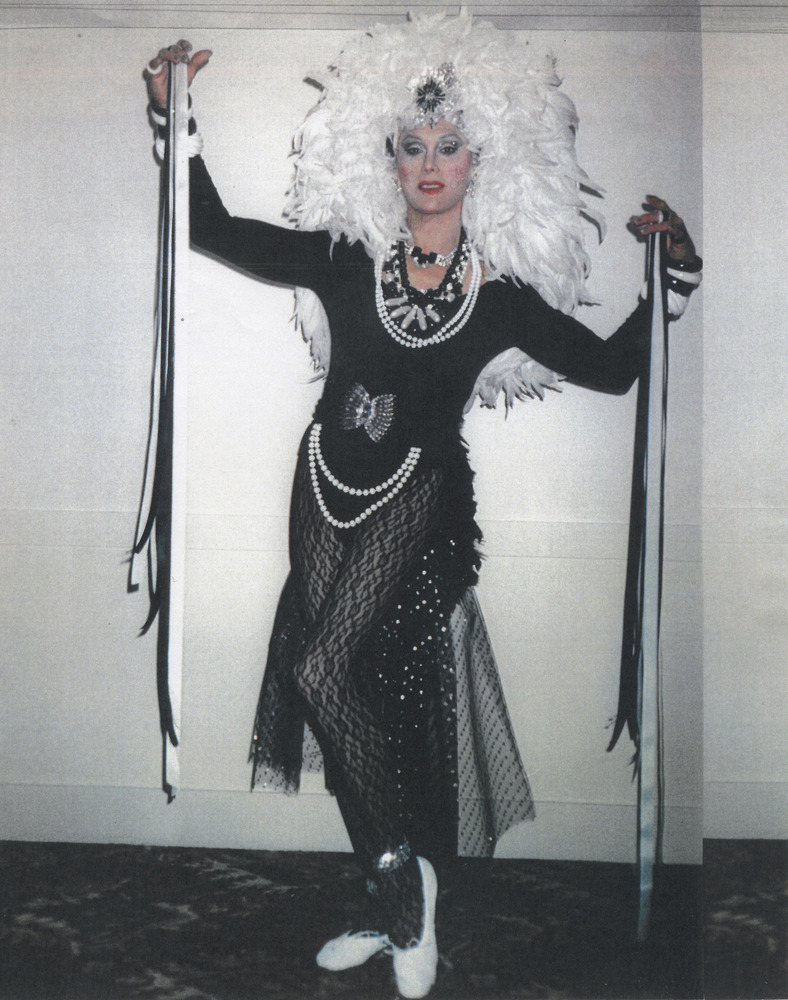 Download the full-sized image of Photograph of Alexis Francois in Black and White Feathered Outfit